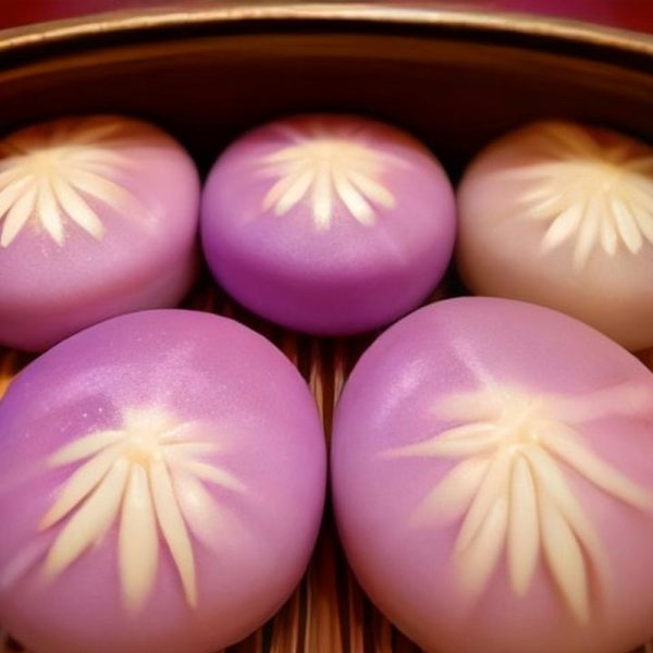 Bánh bao vỏ gạo lứt tím nhân xá xíu phô mai trong xửng tre